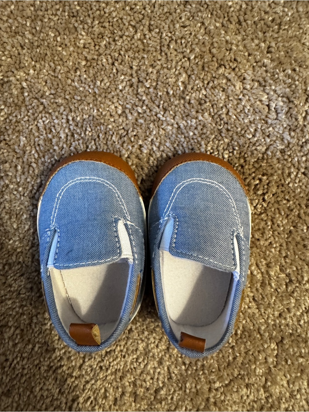 NWOT 3-6 month shoes